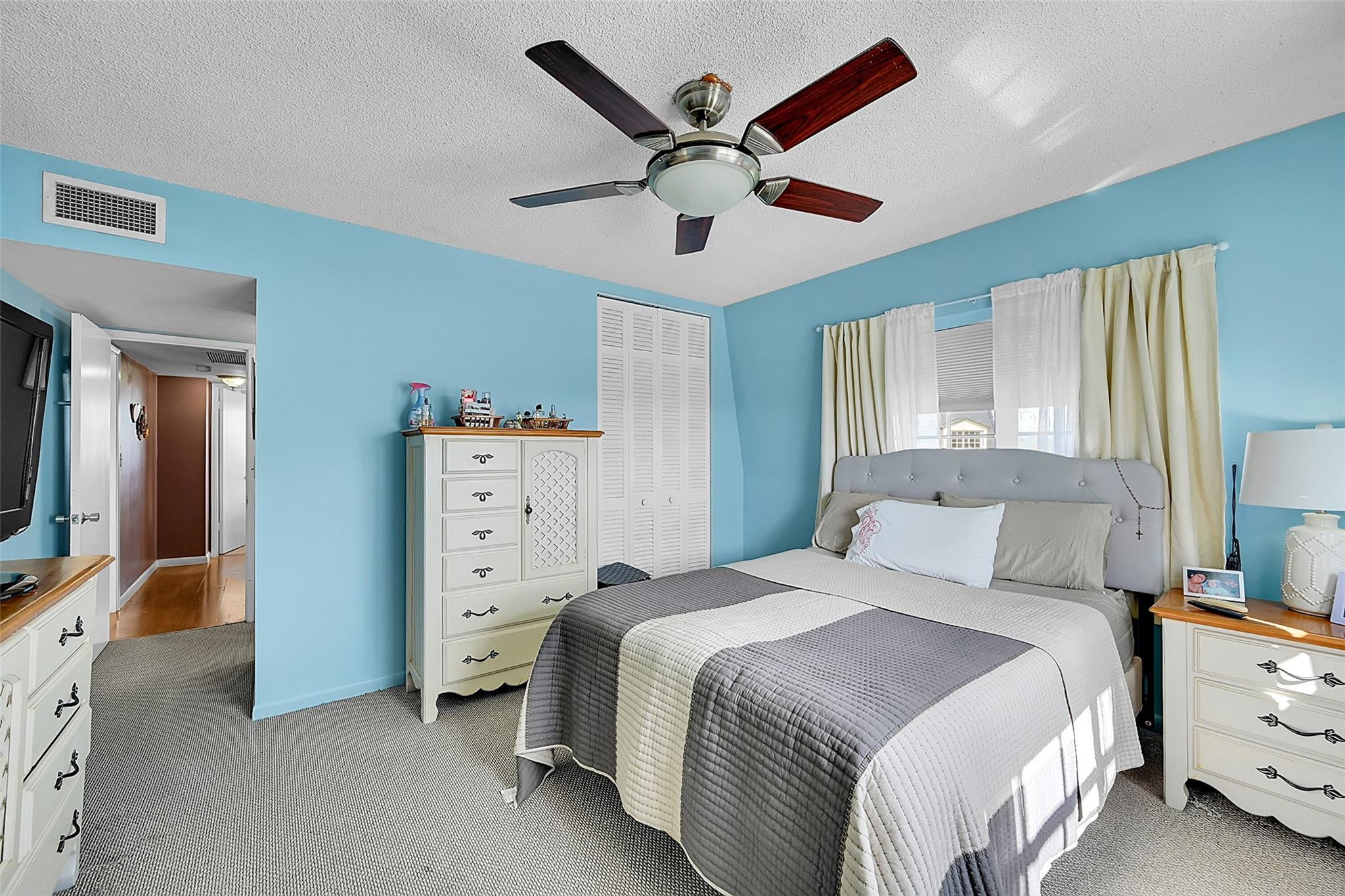 Briarwood Club Condo - Residential