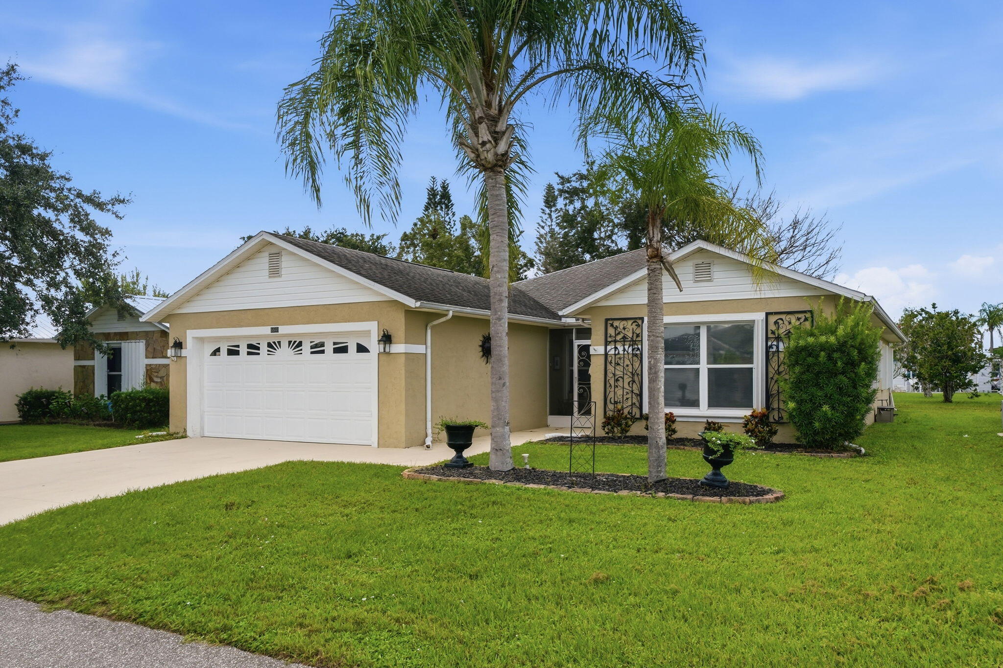 6644 PICANTE Circle