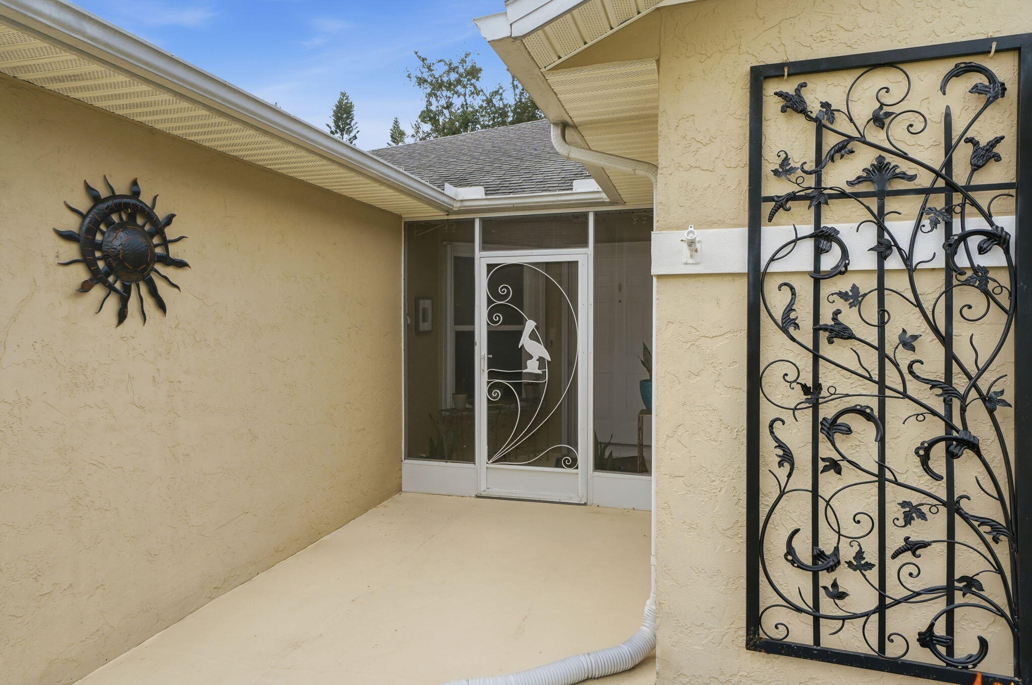 6644 PICANTE Circle