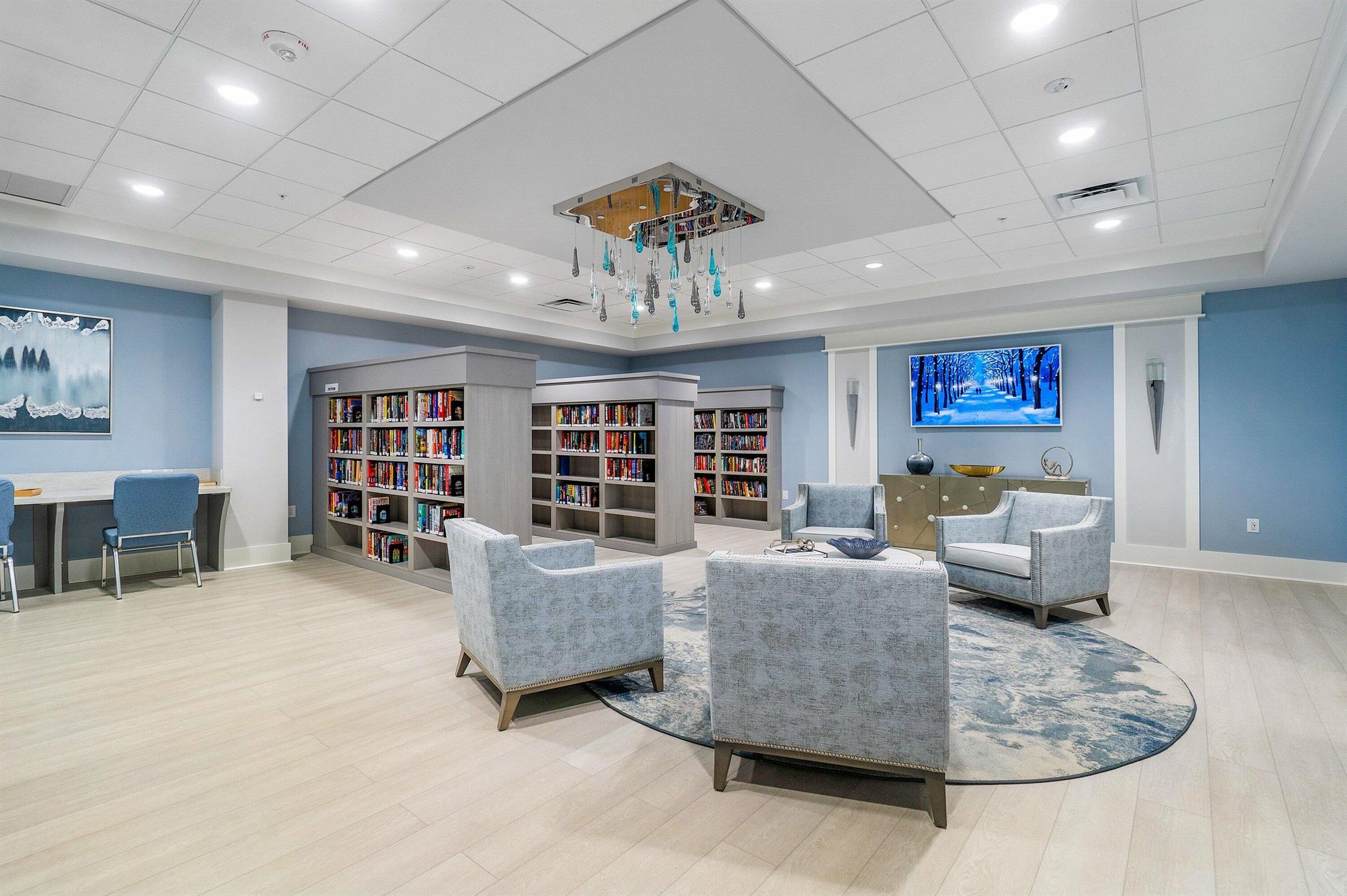 HUNTINGTON POINTE - Residential