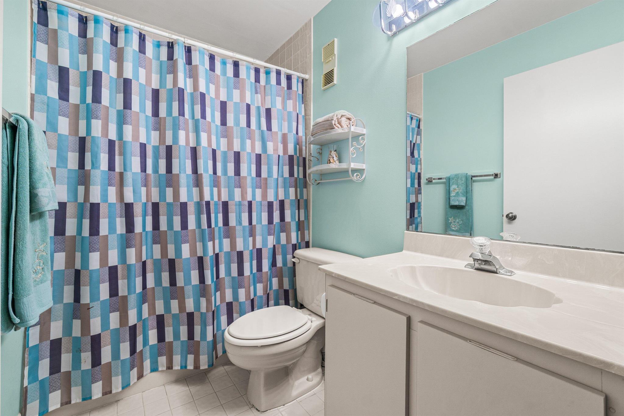 HUNTINGTON POINTE - Residential