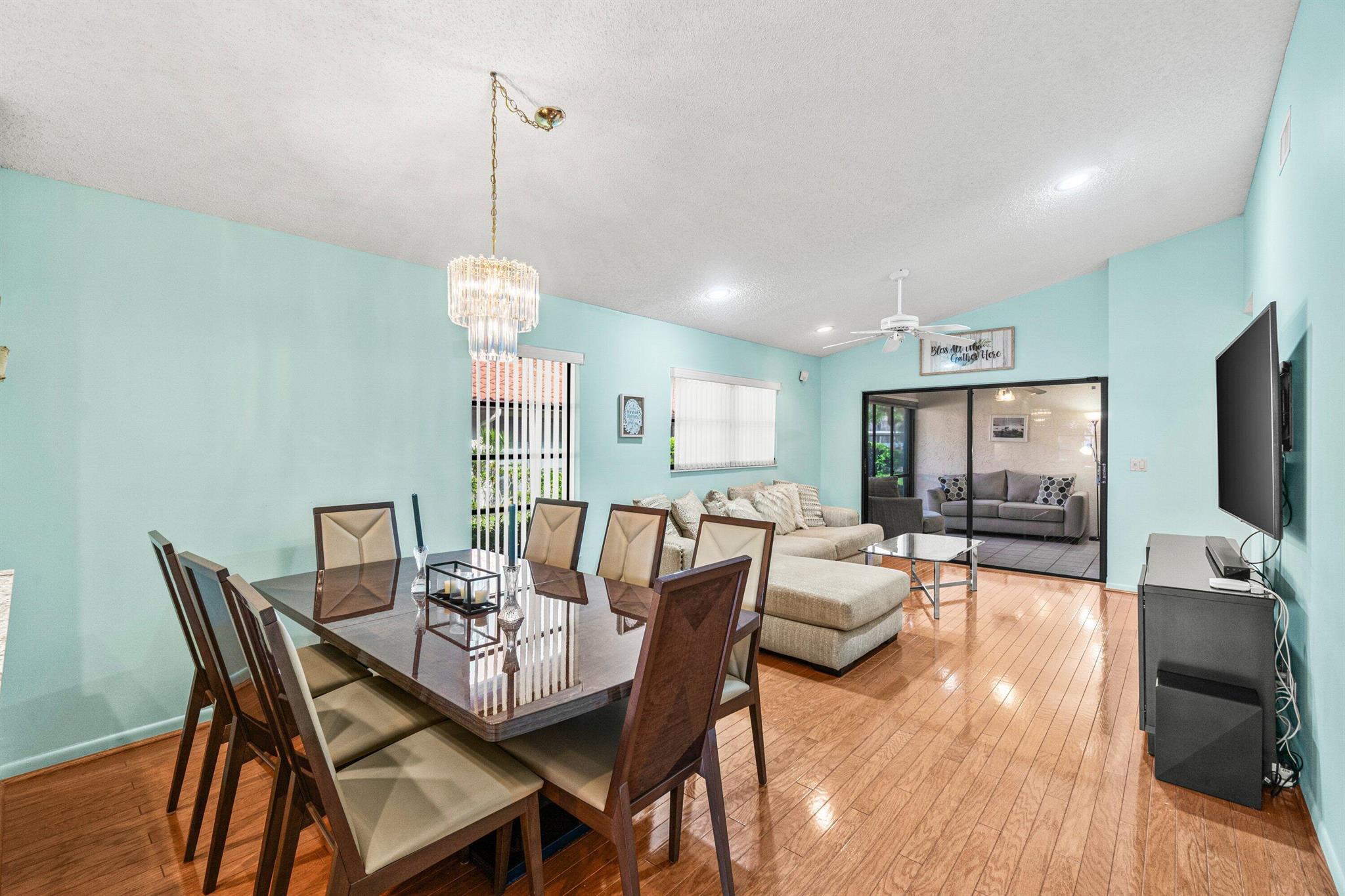 HUNTINGTON POINTE - Residential