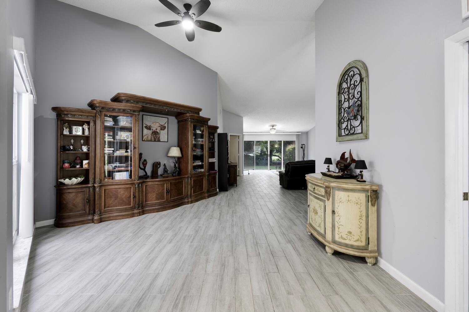 MARTIN DOWNS PLAT NO 29 ( - Residential