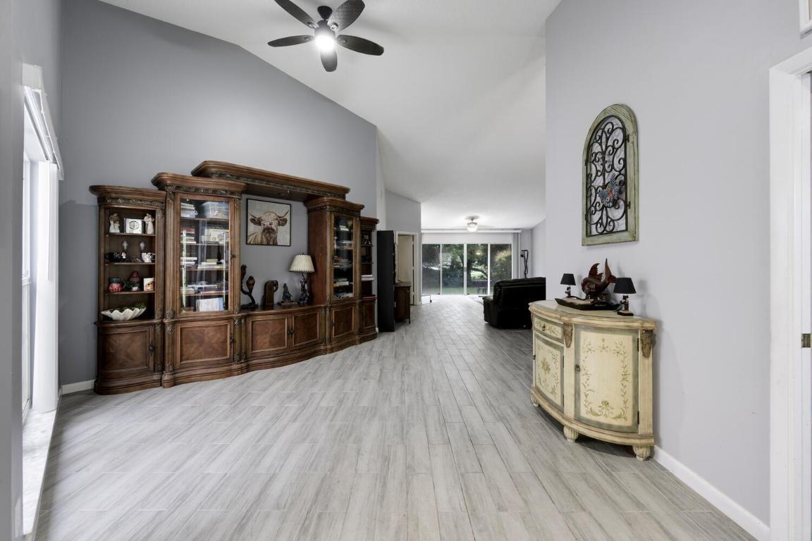 MARTIN DOWNS PLAT NO 29 (AKA MONARCH COUNTRY CLUB) - Residential