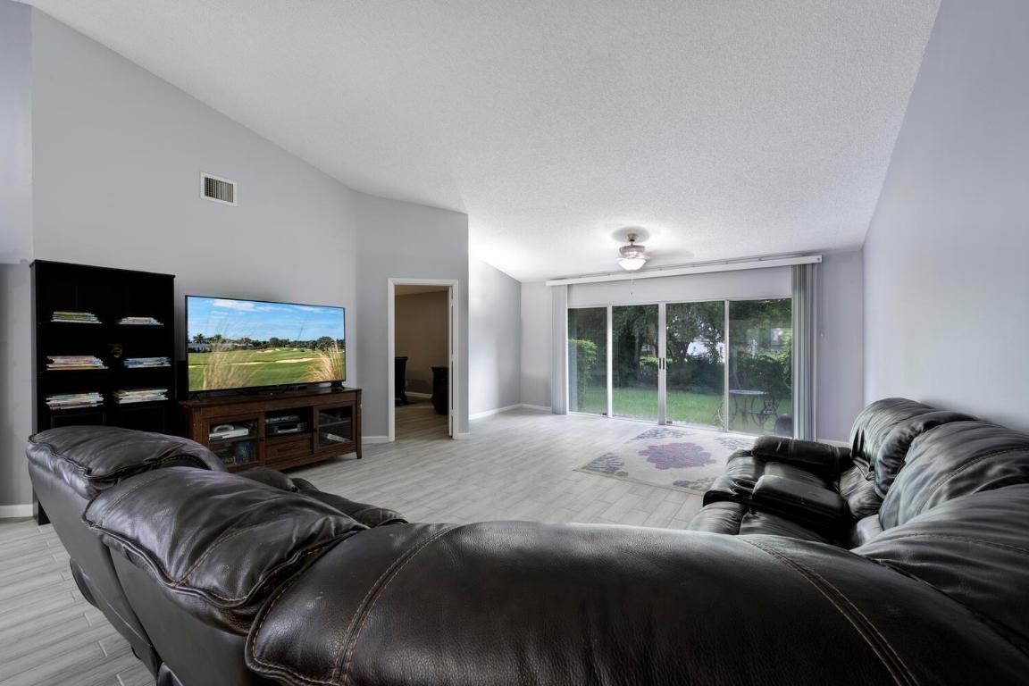 MARTIN DOWNS PLAT NO 29 (AKA MONARCH COUNTRY CLUB) - Residential