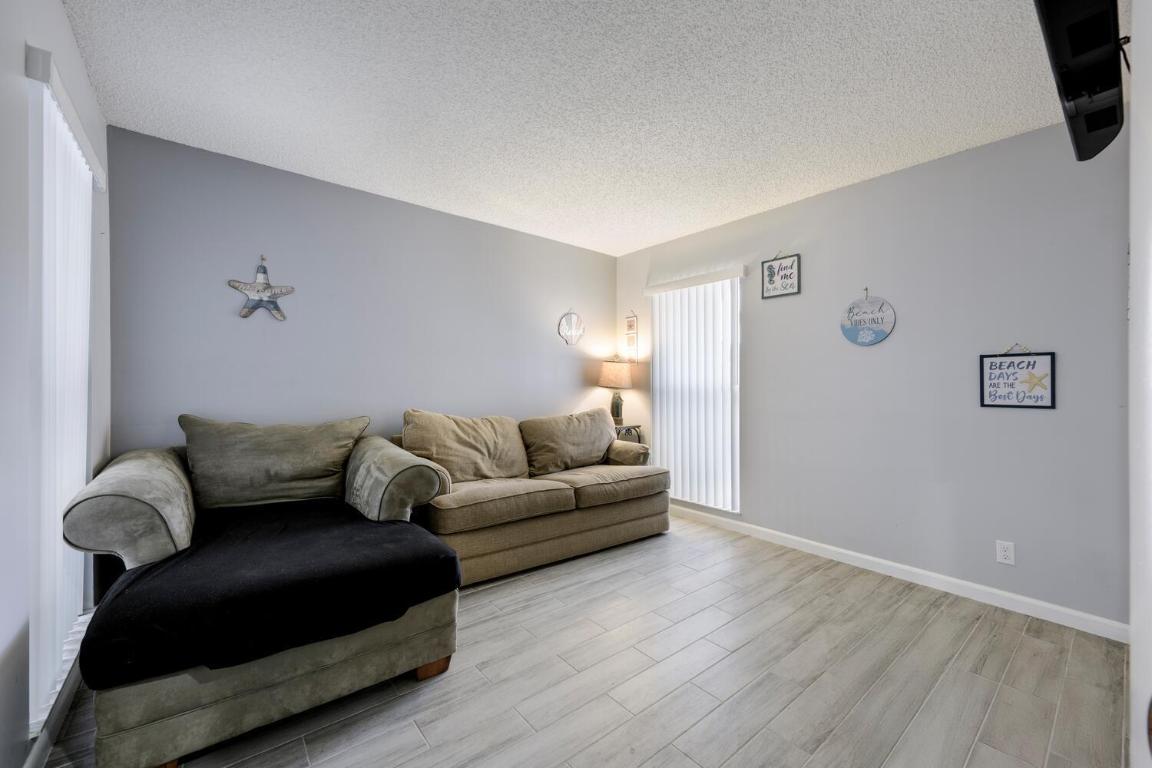 MARTIN DOWNS PLAT NO 29 (AKA MONARCH COUNTRY CLUB) - Residential