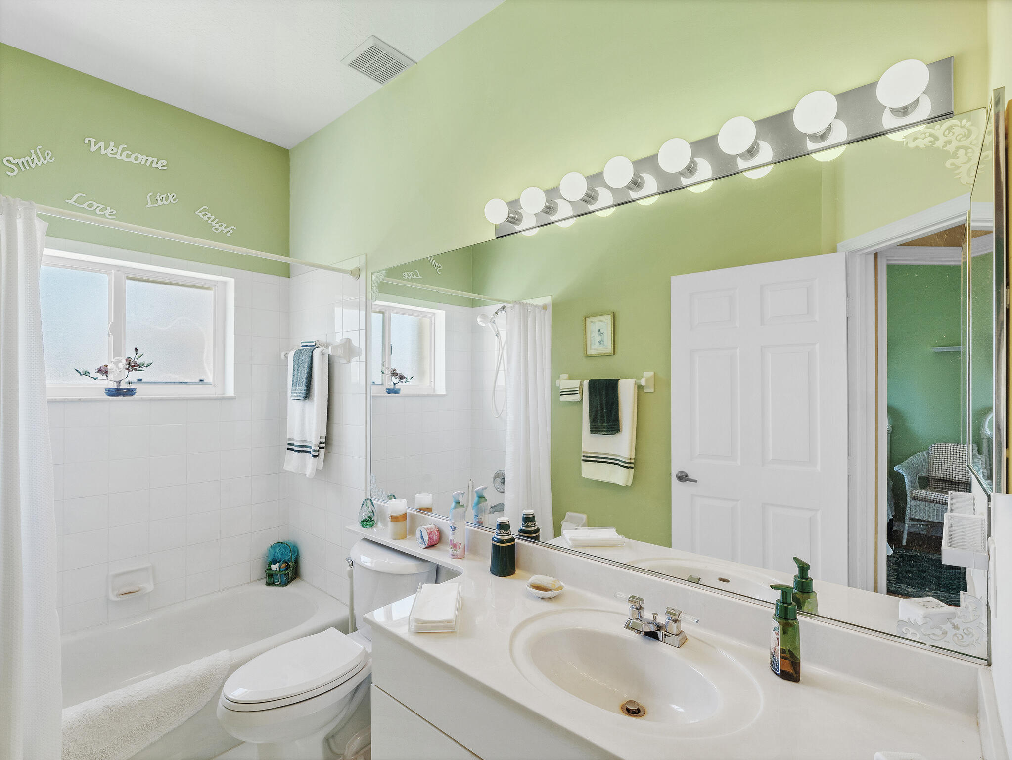 KINGS ISLE PHASE VII-B REPLAT - Residential