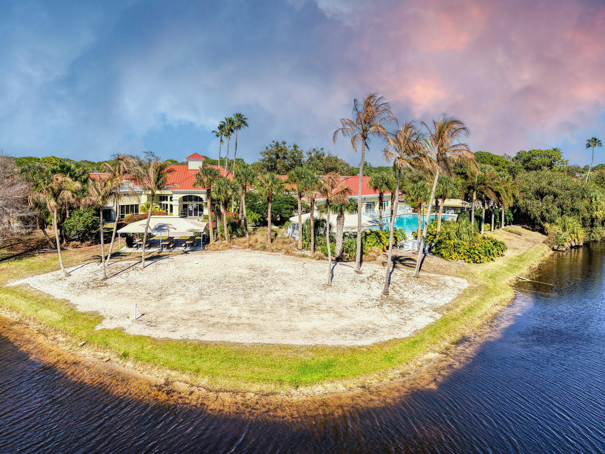 KINGS ISLE PHASE VII-B REPLAT - Residential