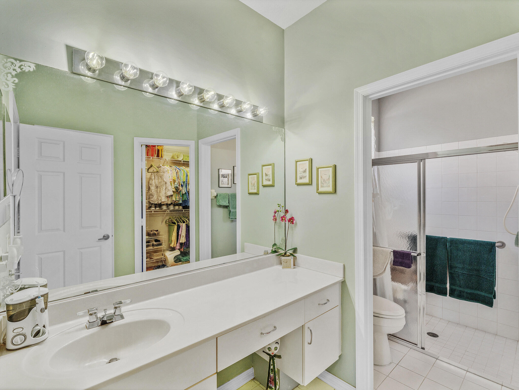 KINGS ISLE PHASE VII-B REPLAT - Residential