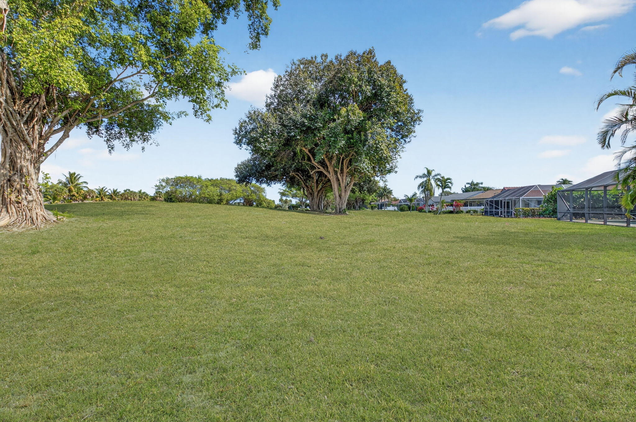 BOCA GREENS - Residential