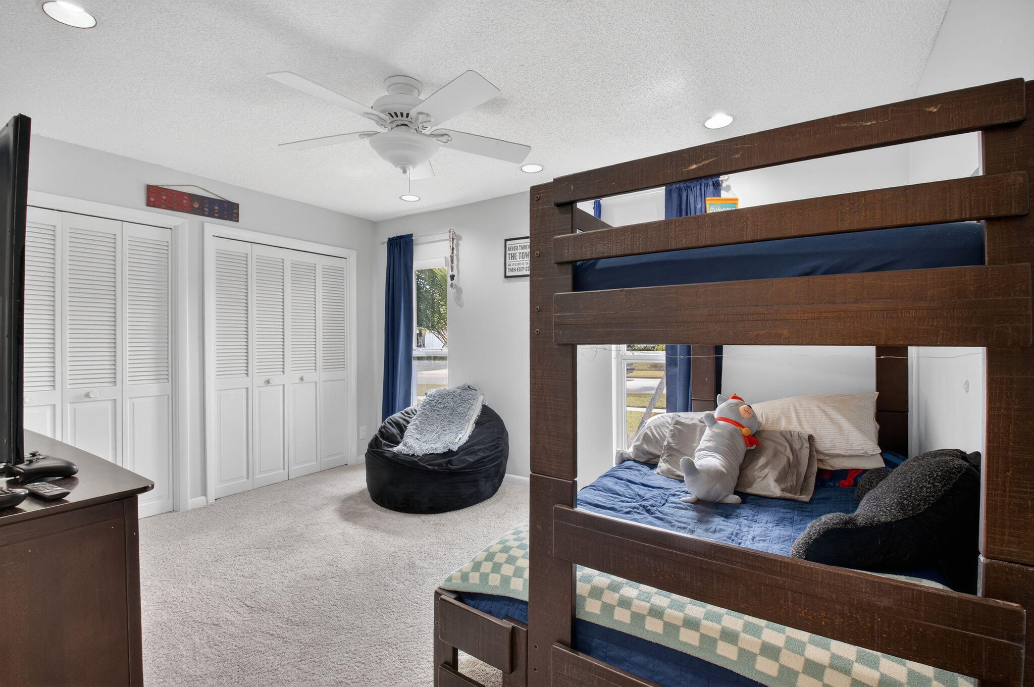 BOCA GREENS - Residential