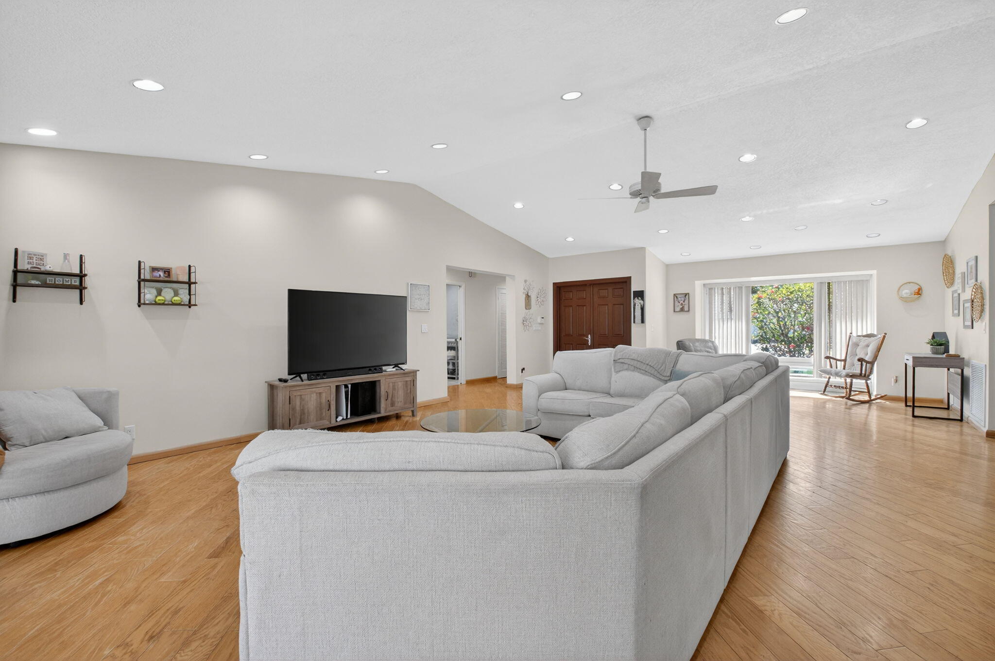 BOCA GREENS - Residential