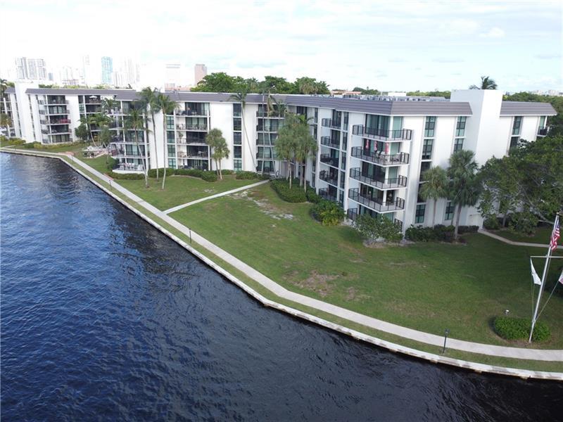 RIVER REACH CONDOMINIUM I - Residential Lease