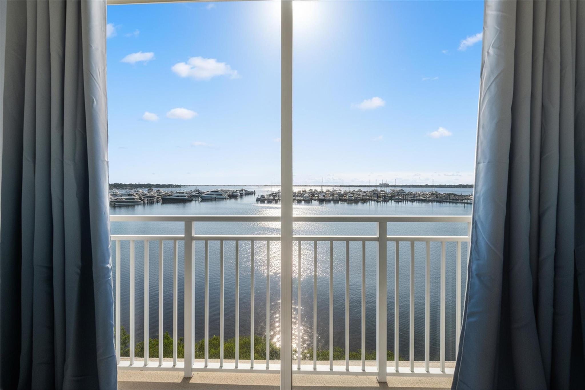 Harborage Yacht Condo - Residential