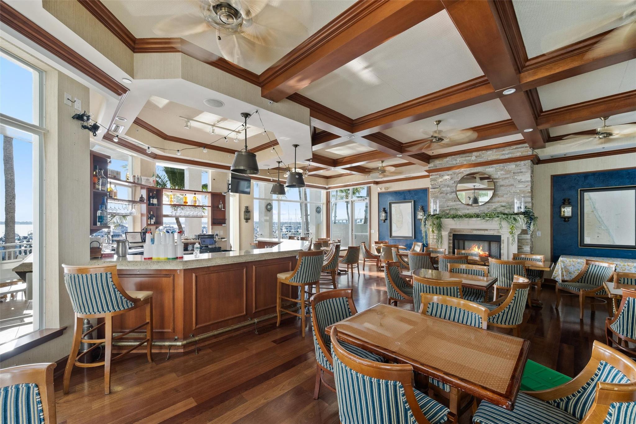 Harborage Yacht Condo - Residential