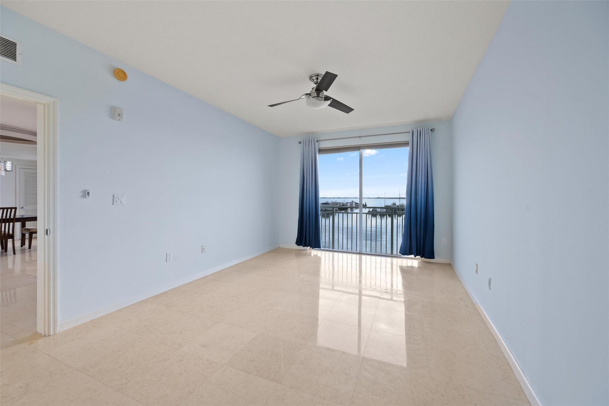 Harborage Yacht Condo - Residential