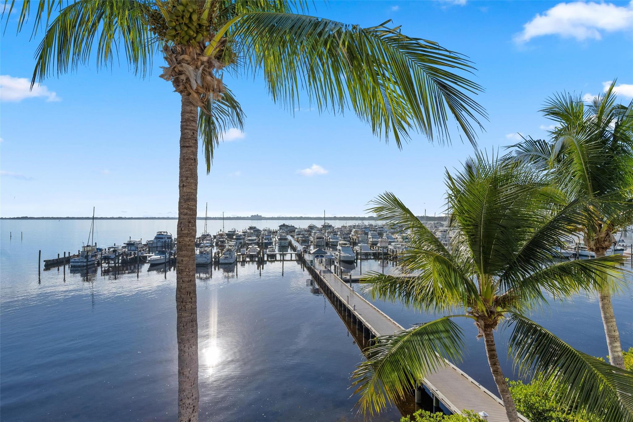 Harborage Yacht Condo - Residential