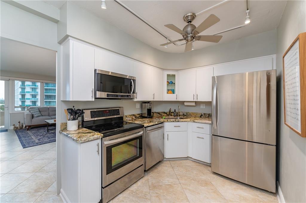 Coral Ridge Towers - Residential