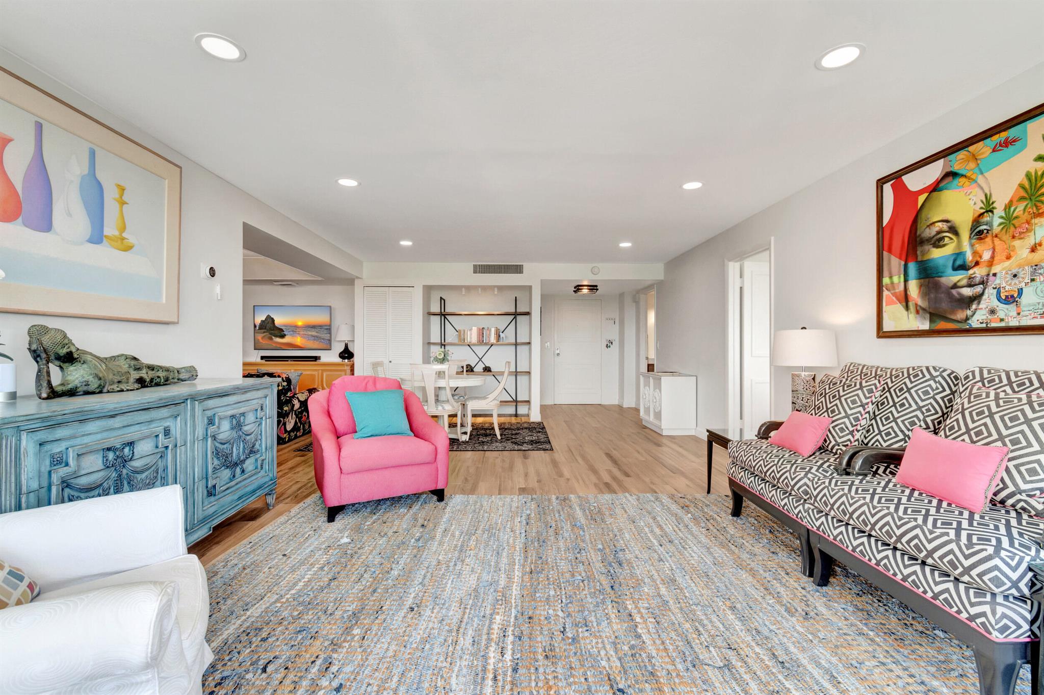 MAYFAIR HOUSE CONDO - Residential Lease