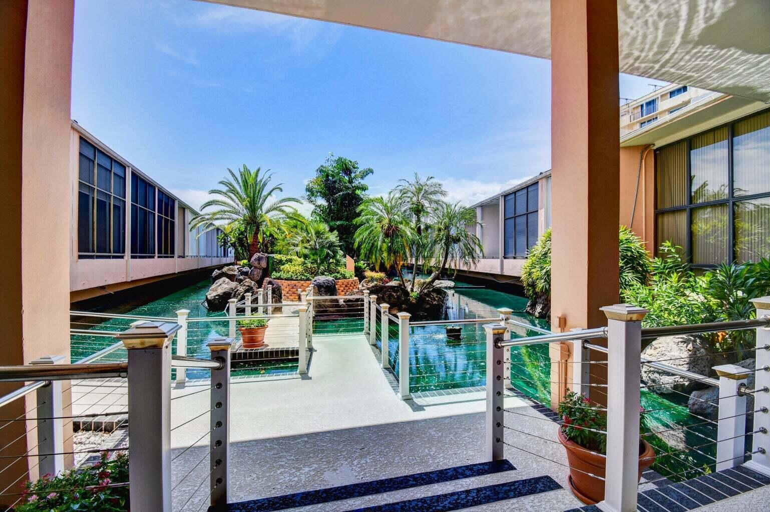 MAYFAIR HOUSE CONDO - Residential Lease