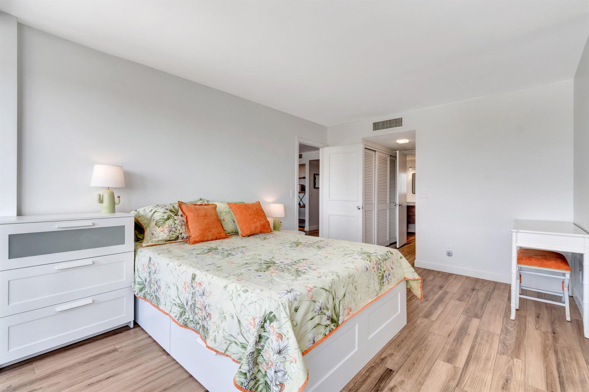 MAYFAIR HOUSE CONDO - Residential Lease