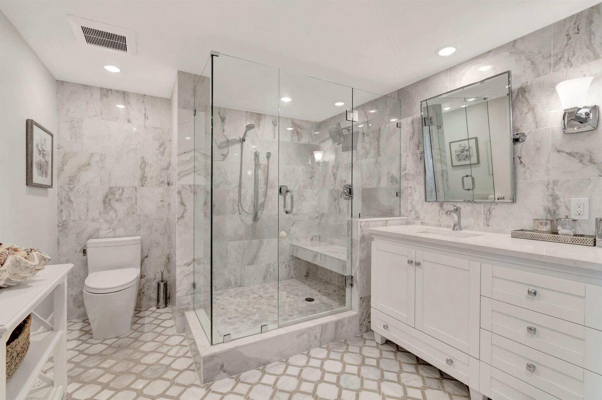 MAYFAIR HOUSE CONDO - Residential Lease