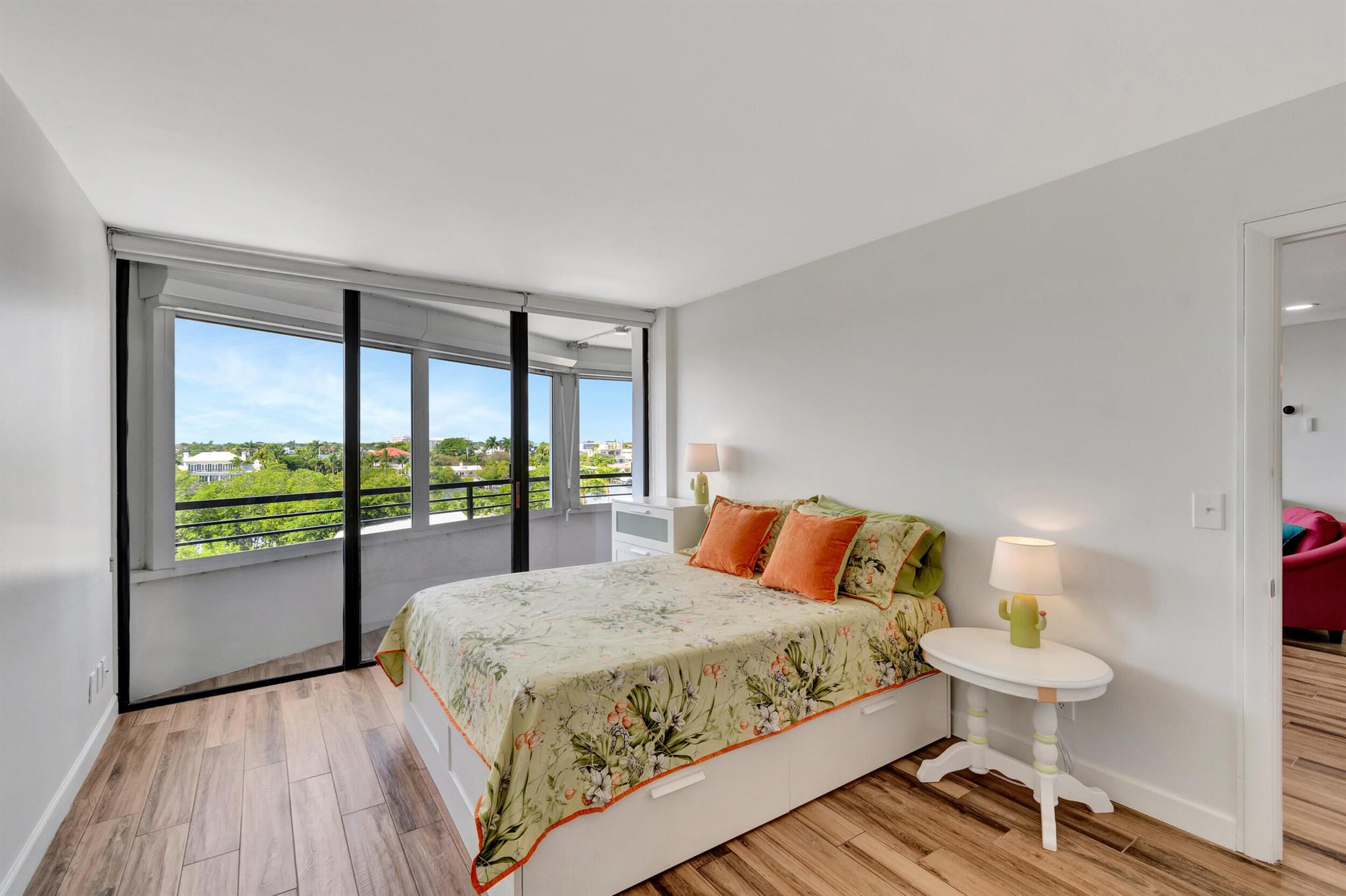 MAYFAIR HOUSE CONDO - Residential Lease