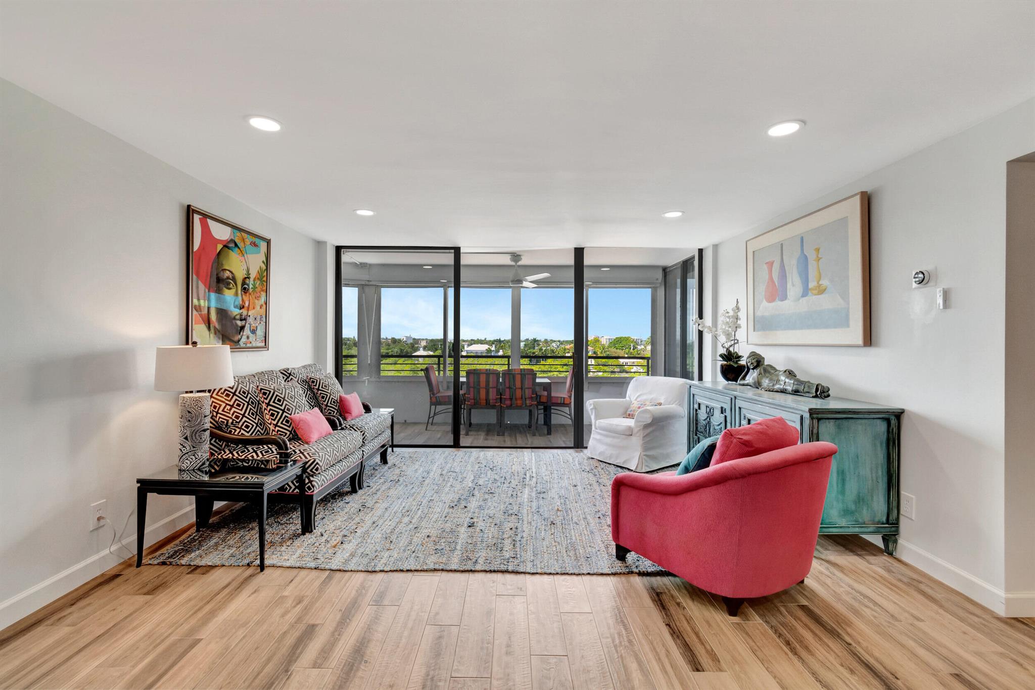 MAYFAIR HOUSE CONDO - Residential Lease