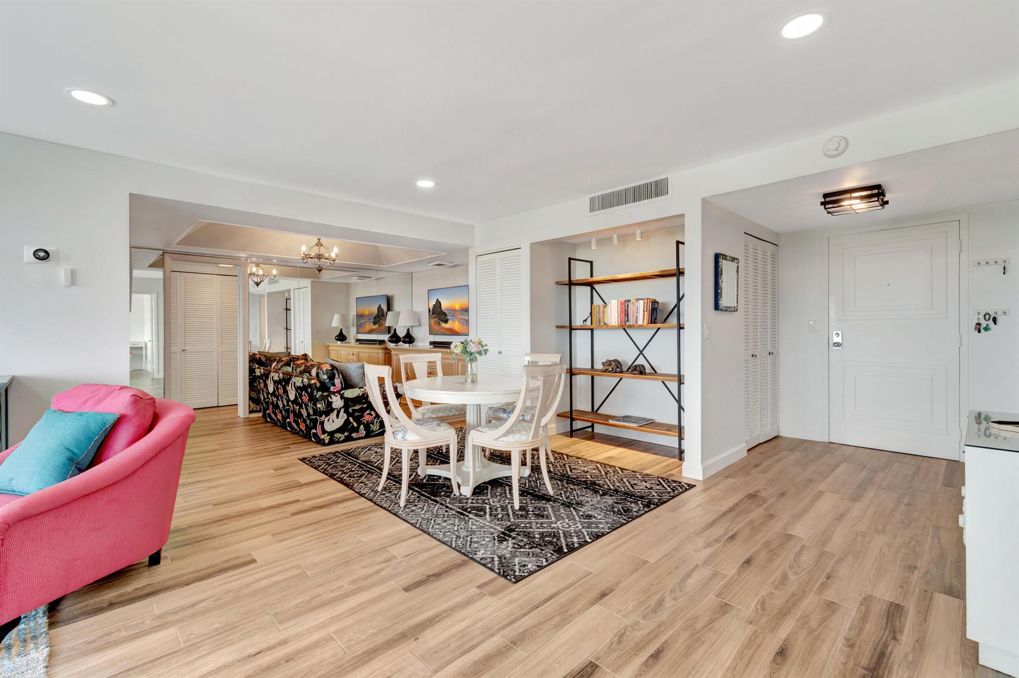 MAYFAIR HOUSE CONDO - Residential Lease