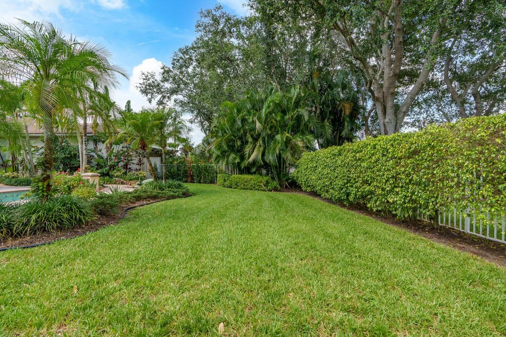 Photo of 7837 Villa D Este Way, Delray Beach, FL 33446 (MLS # R11007652)