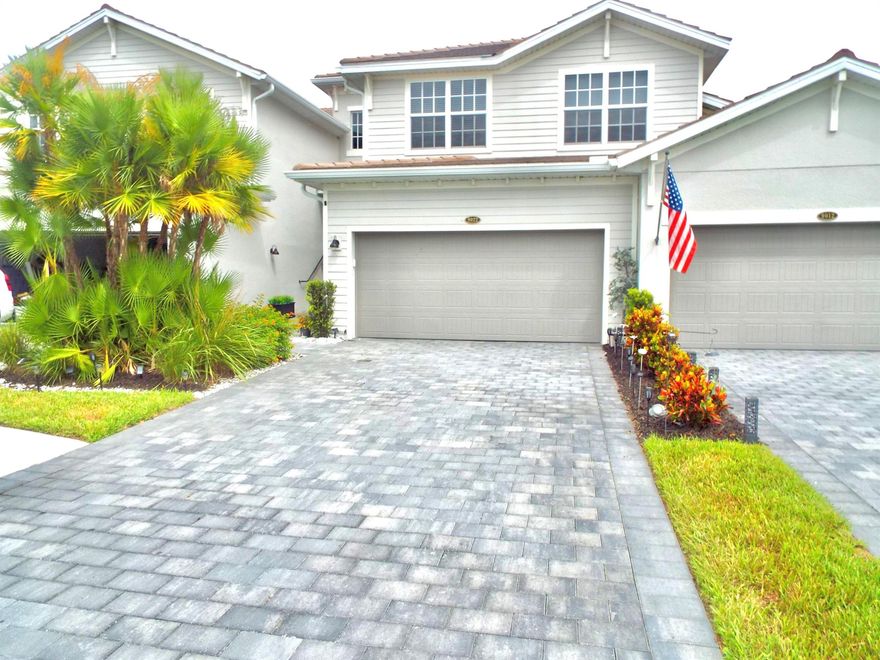 Here Is A Chance To Own The Very Sought After Top Floor Coach Home With DEEDED PRIVATE GOLF MEMBERSHIP INCLUDED ! Live In A Resort Style Community With Lots of Activities Year Round.  This Is A Gordon Lewis 18 Hole  Championship Course . You Will Absolutely Love The Design. The Community Offers On Site Dining At The Hammock / Tiki Bar Next To One Of The Largest In-Ground Heated Pools In Southwest Florida. We Have an On Site Fine Dining Restaurant as Well As A Beautiful Bar & Lounge.  Entertainment Weekly in Season !  We Have 8 Pickleball Courts, 6 Tennis Courts & More. You Will Absolutely Love The State of The Art Fitness Center With All New Equipment . This Is Living at It's Best ! The Home Offers 3 Bedrooms & Two Bathrooms, Lots of Closet Space Throughout. The Spacious Patio Overlooks