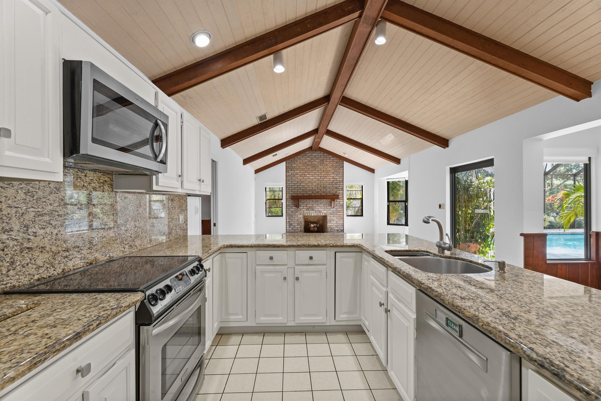 ESTANCIA II OF VIA VERDE - Residential