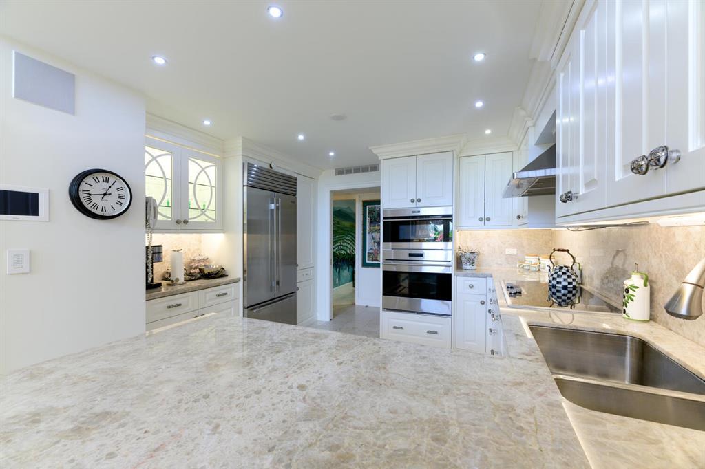 PLAZA OF THE PALM BEACHES - Residential