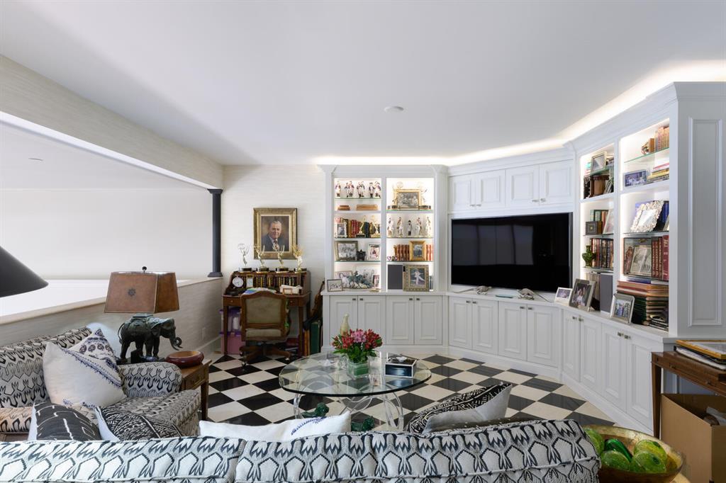 PLAZA OF THE PALM BEACHES - Residential