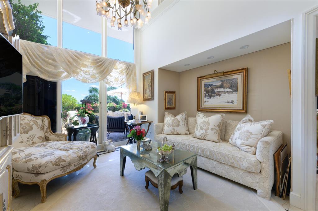 PLAZA OF THE PALM BEACHES - Residential