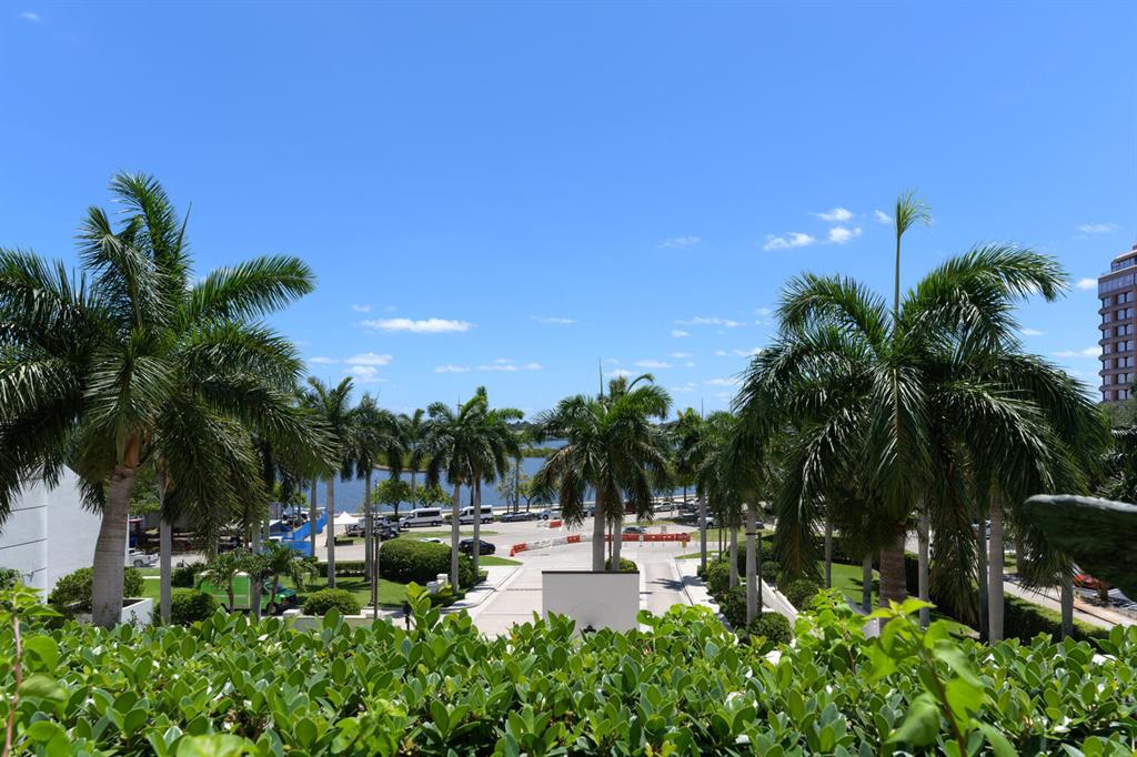 PLAZA OF THE PALM BEACHES - Residential