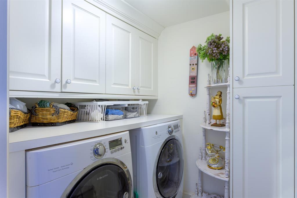 PLAZA OF THE PALM BEACHES - Residential