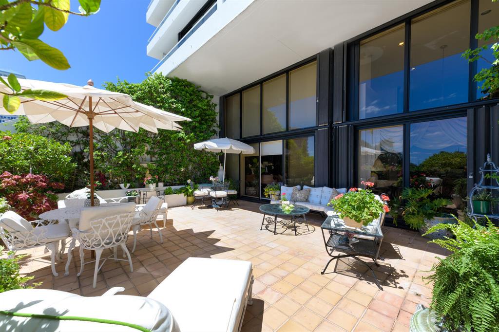 PLAZA OF THE PALM BEACHES - Residential