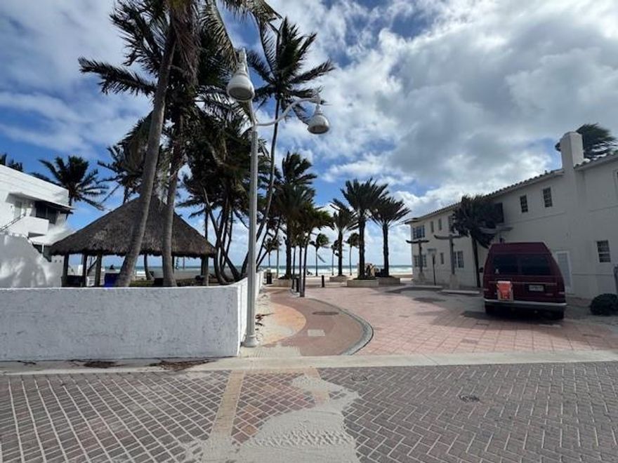 AMAZING CORNER PROPERTY 80 FEET FROM THE BEACH, GREAT OCEAN VIEW, 4 LOTS, WITH PARKING, BEAUTIFUL 11 UNITS, GREAT MIX OF UNITS, RETURN CUSTOMERS, SO MANY THINGS CAN BE DONE TO ADD MORE​​‌​​​​‌​‌​​​‌‌​​​‌‌‌​​‌​​‌‌​​​​ INCOME,