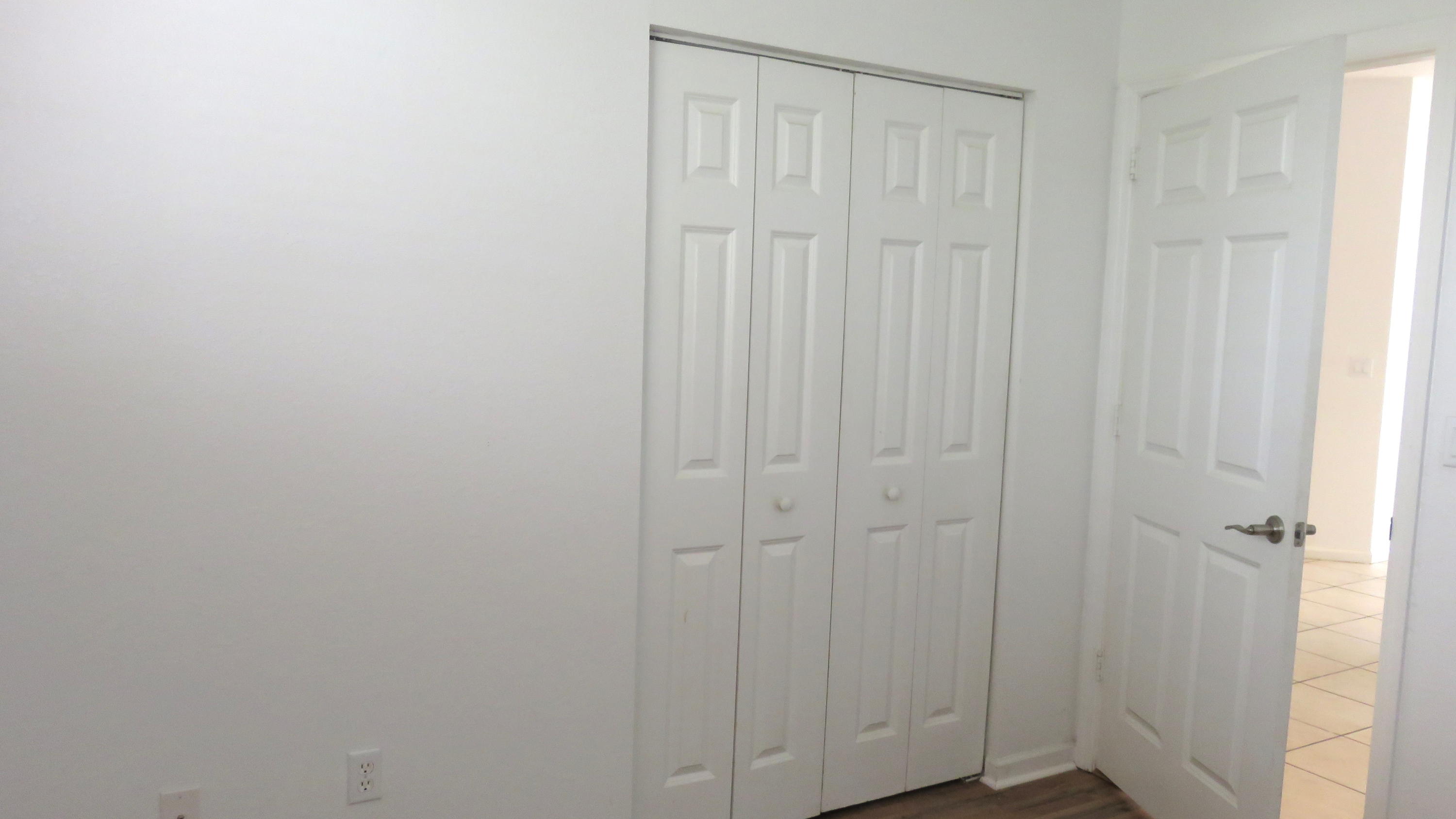 MARSH HARBOUR 3 CONDO - Residential Lease