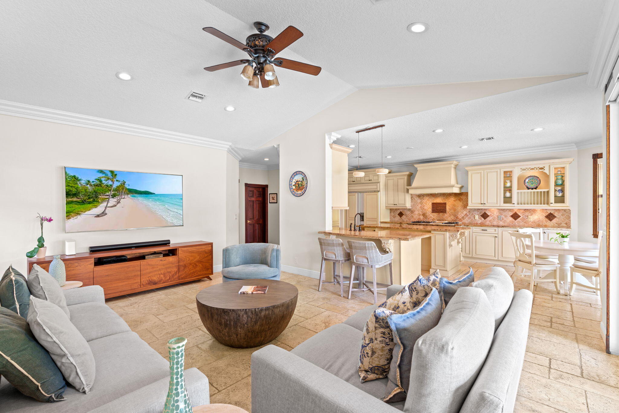 WHISPERING PINES - Residential