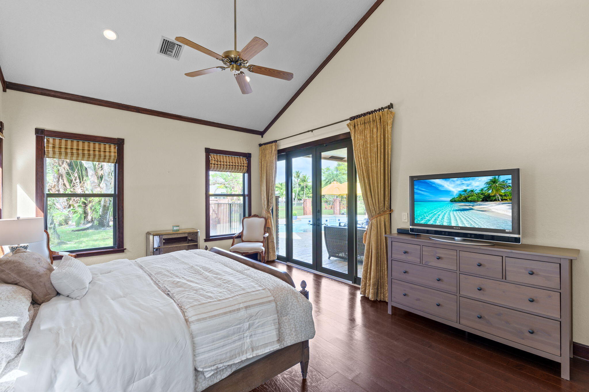 WHISPERING PINES - Residential