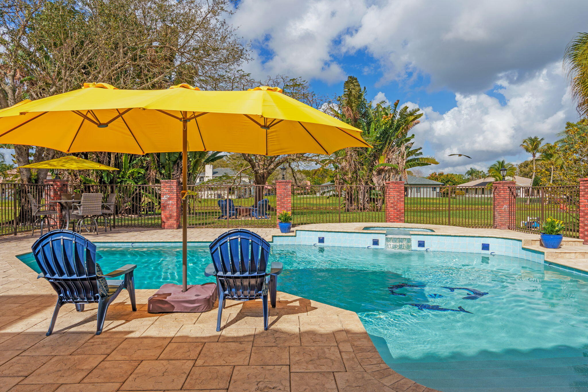 WHISPERING PINES - Residential