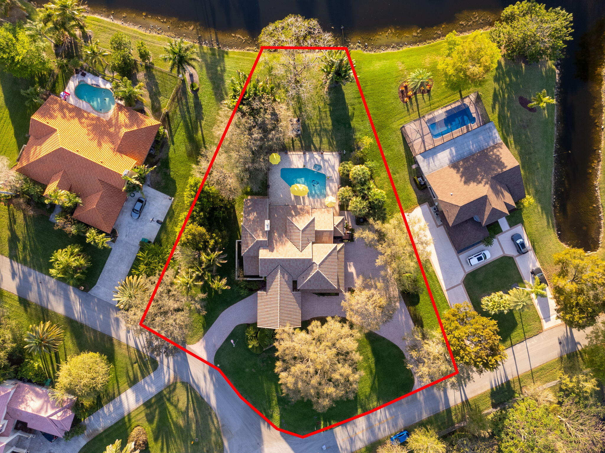 WHISPERING PINES - Residential