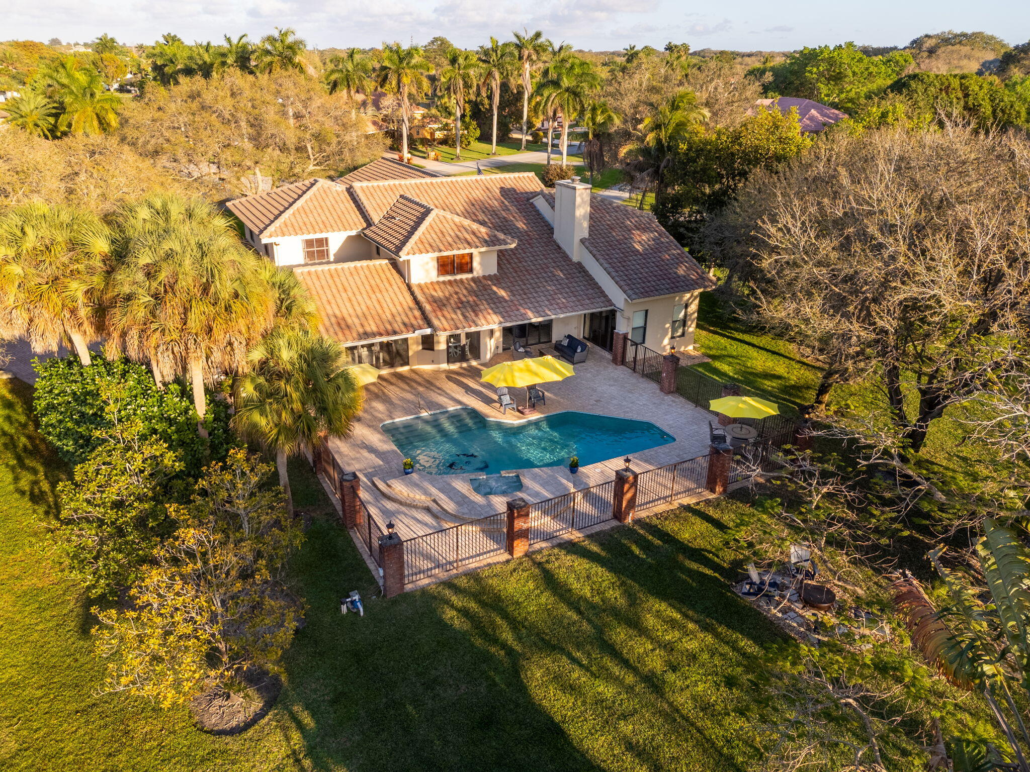 WHISPERING PINES - Residential