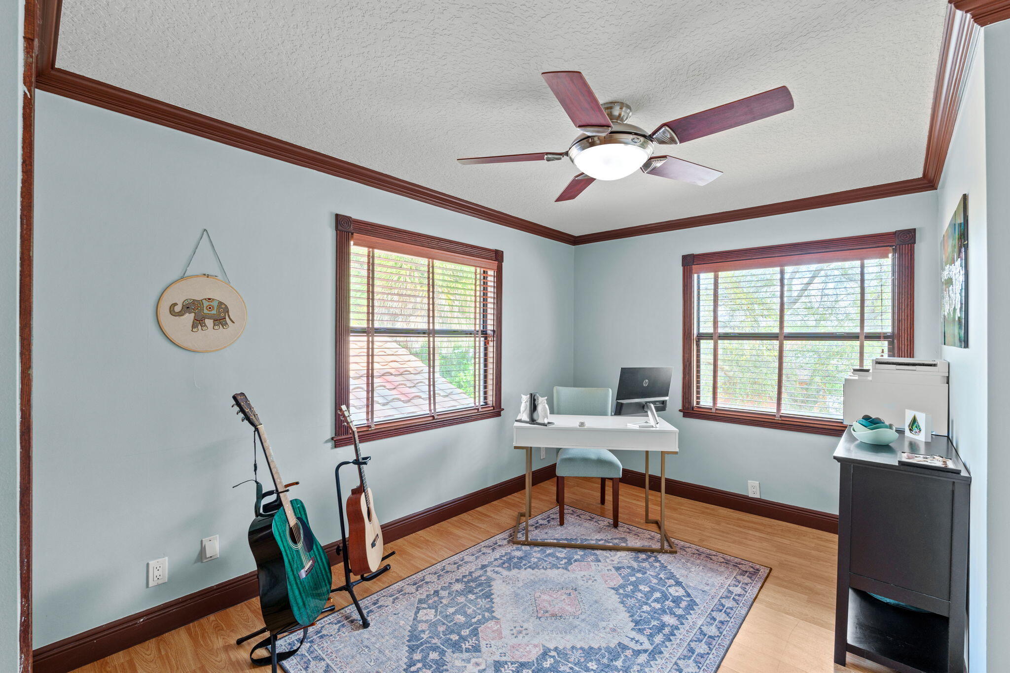 WHISPERING PINES - Residential