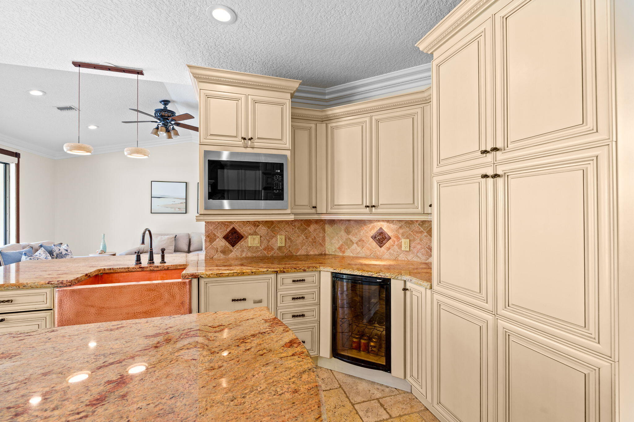 WHISPERING PINES - Residential