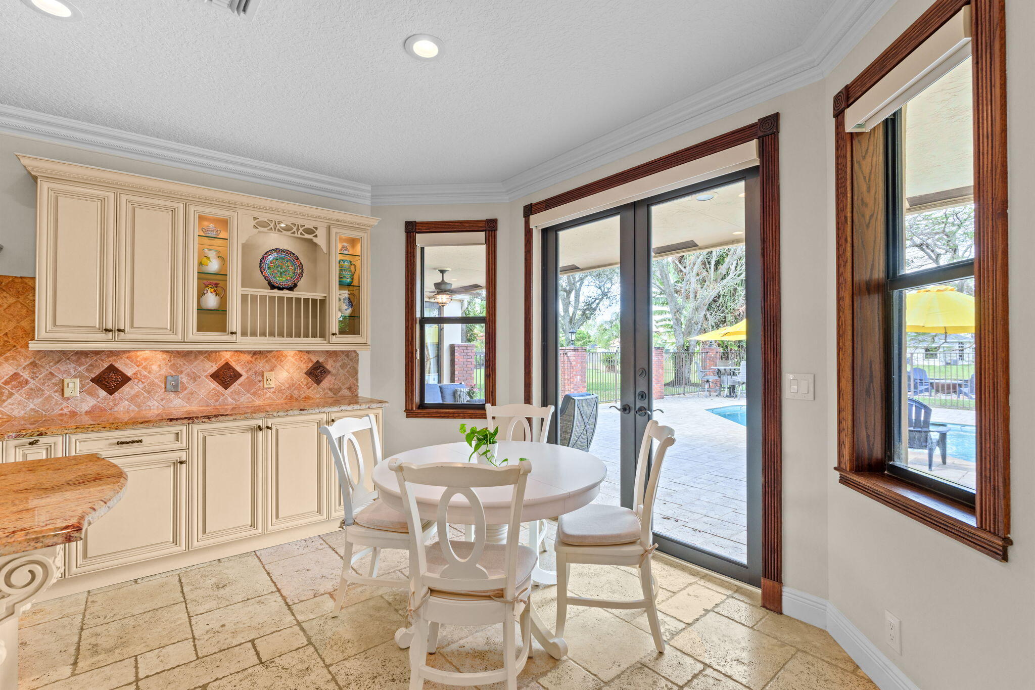 WHISPERING PINES - Residential