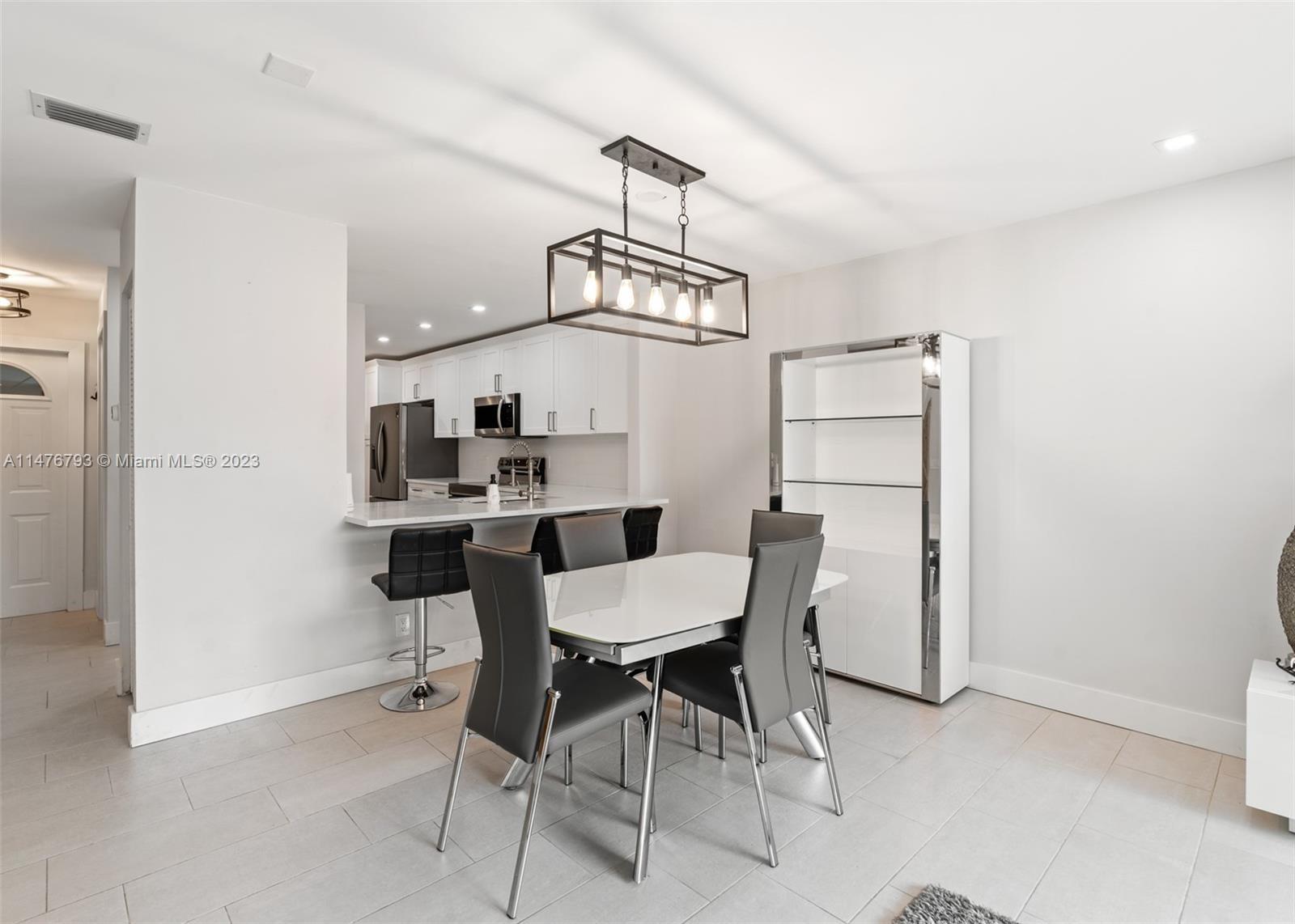 700 SE 14th Street J
