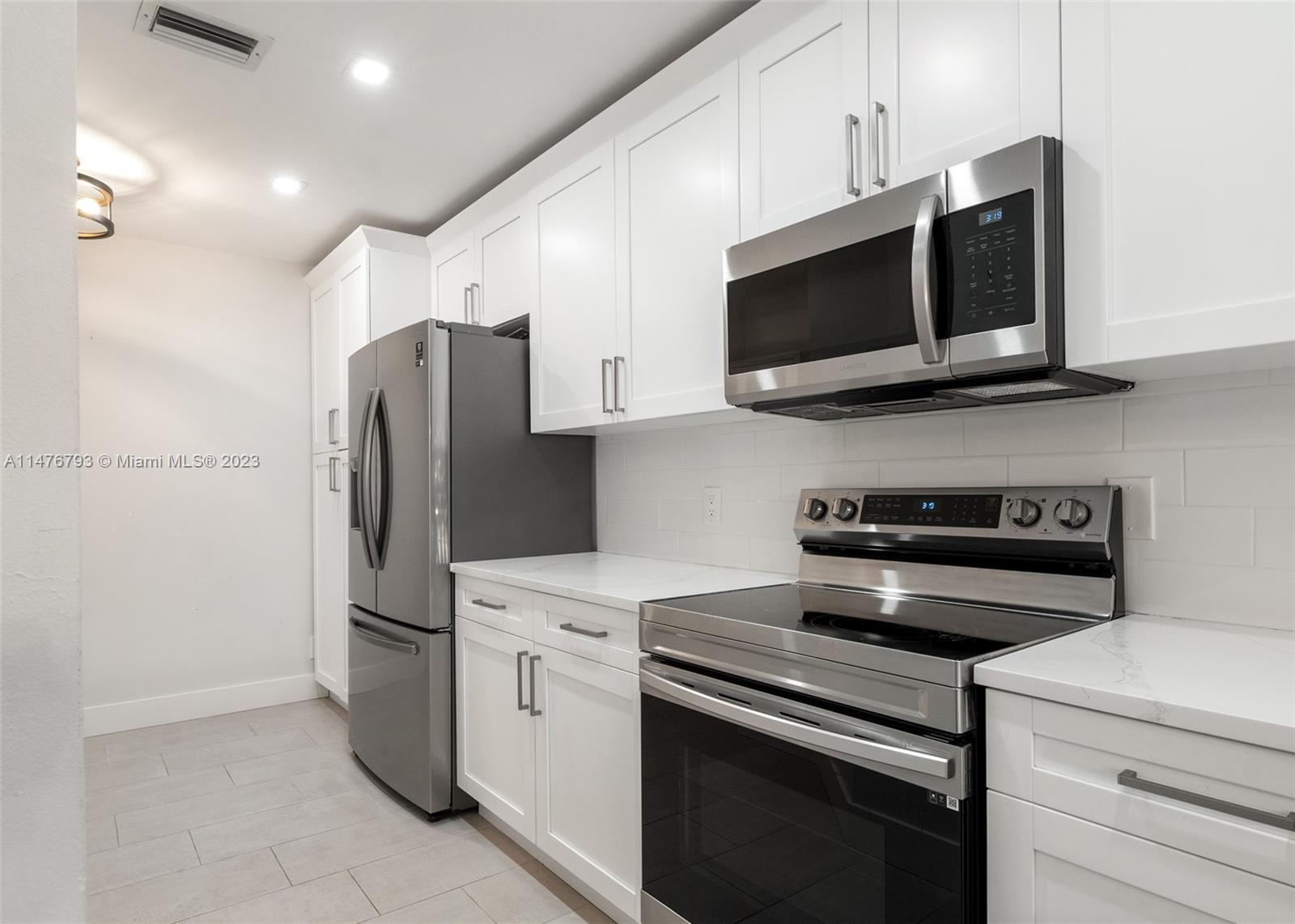 700 SE 14th Street J